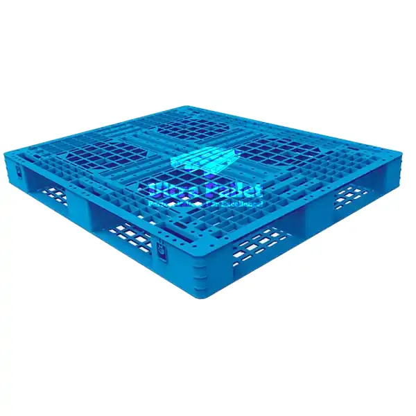 6 runners Plastic Pallet