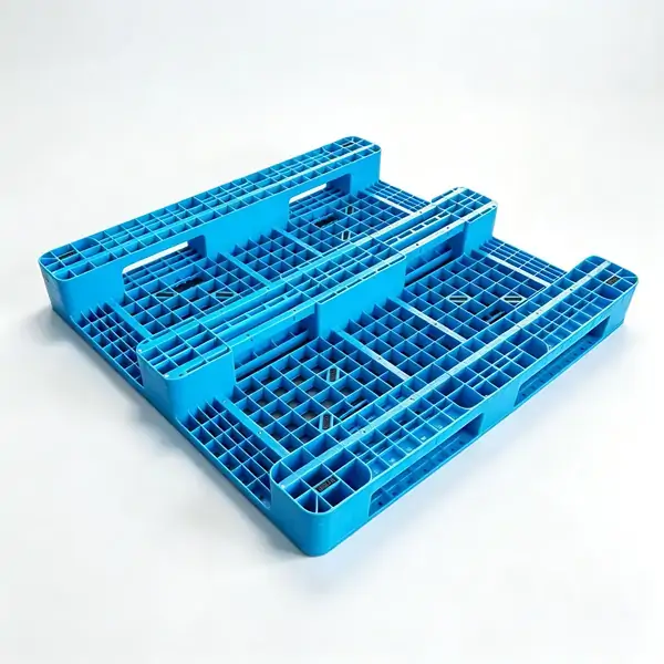 three-runner blue HDPE pallet for warehouse racking
