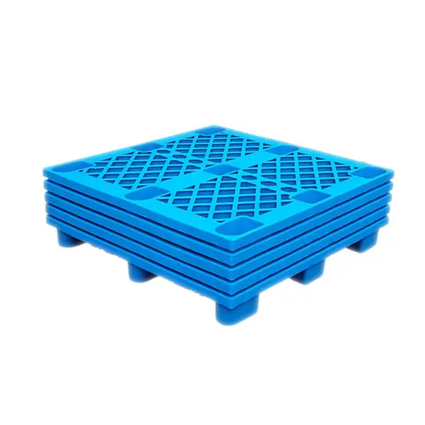 Stacked 9-leg crash-proof plastic pallets