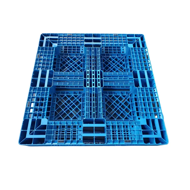 bottom view of HDPE plastic pallet with six runners structure