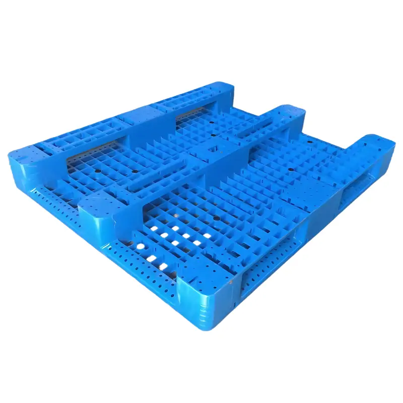 Eco-friendly recycling symbol for sustainable pallets