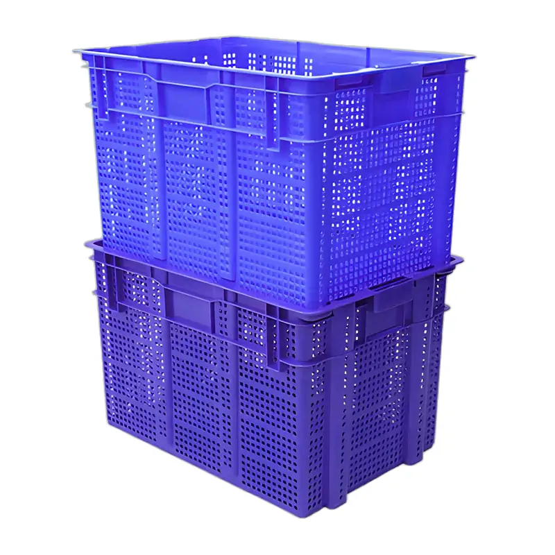 Side view of stackable 625x425x315mm plastic vegetable crates
