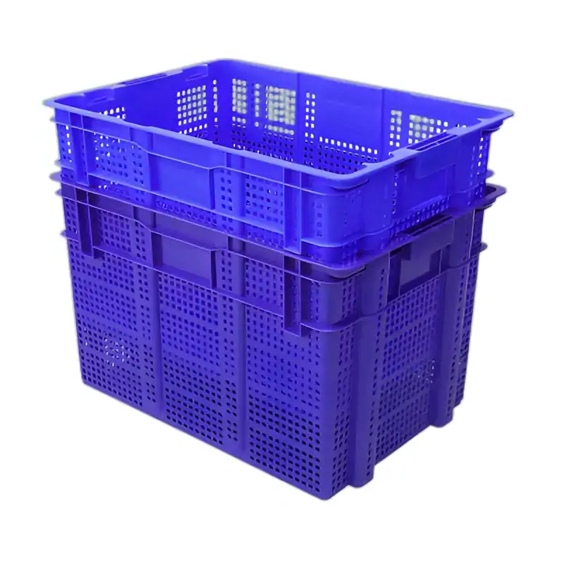 Close-up of the robust design of 625x425x315mm plastic fruit crates
