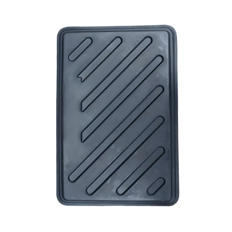 Close-up of spill tray’s leakproof edges