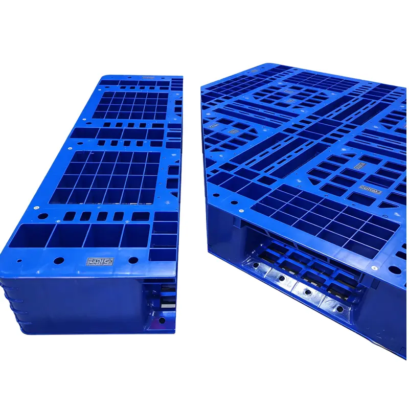 Blue HDPE industrial plastic pallet 1200x1000x150mm with anti-slip surface.webp
